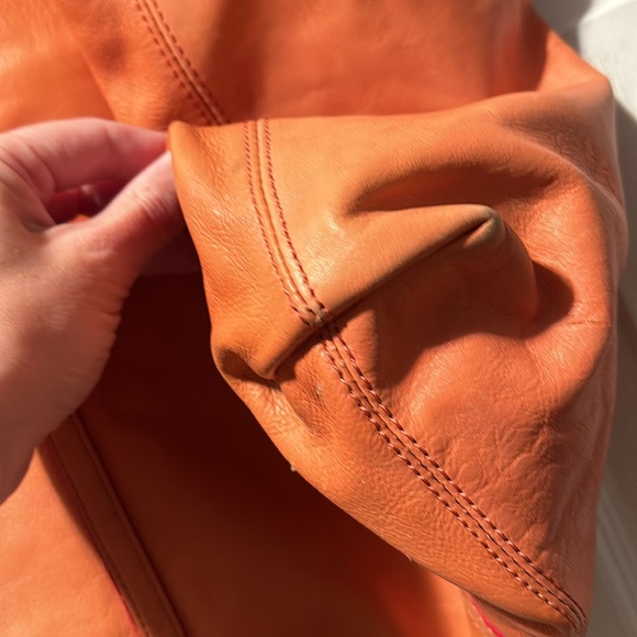 🍊Banana Republic Classic Leather Orange Shoulder Bag Tote - Picture 4 of 16